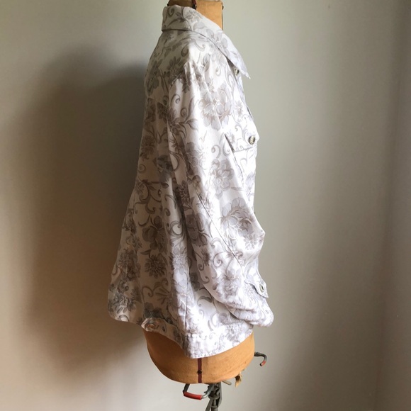 Lucy and Laurel Linen Crop Jacket White Grey - Picture 4 of 15